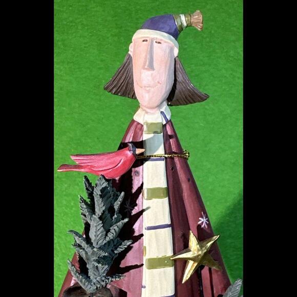 Williraye Studios Folk Art ~ WINTER BEAUTY 9" tall ~  WW7882 NEW IN BOX - Picture 3 of 9